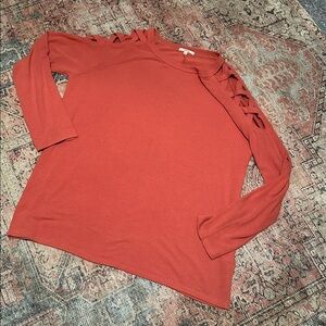 EASEL Coral Cutout Crisscross Sleeve Boutique Top
